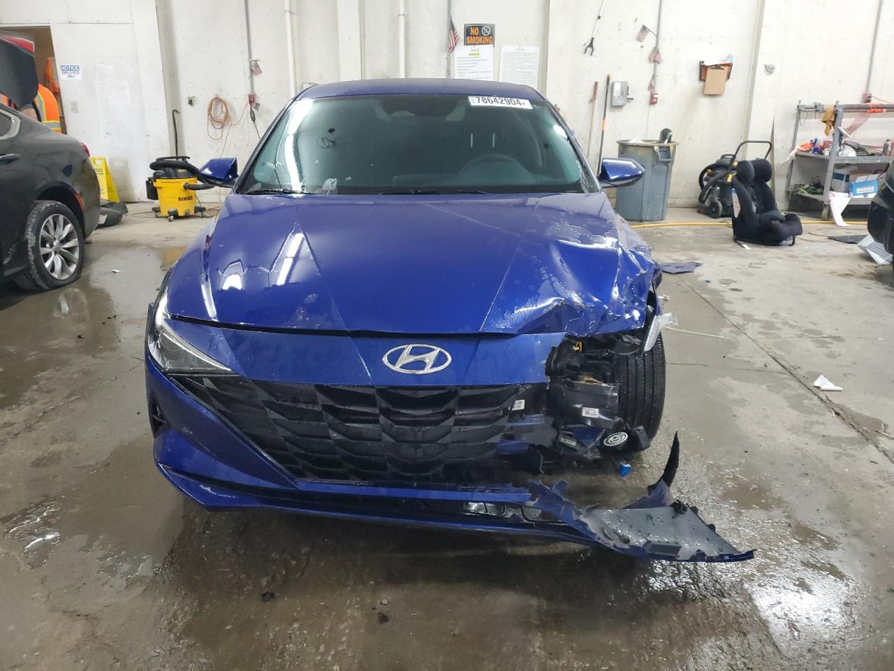 2023 Hyundai Elantra - Image 5