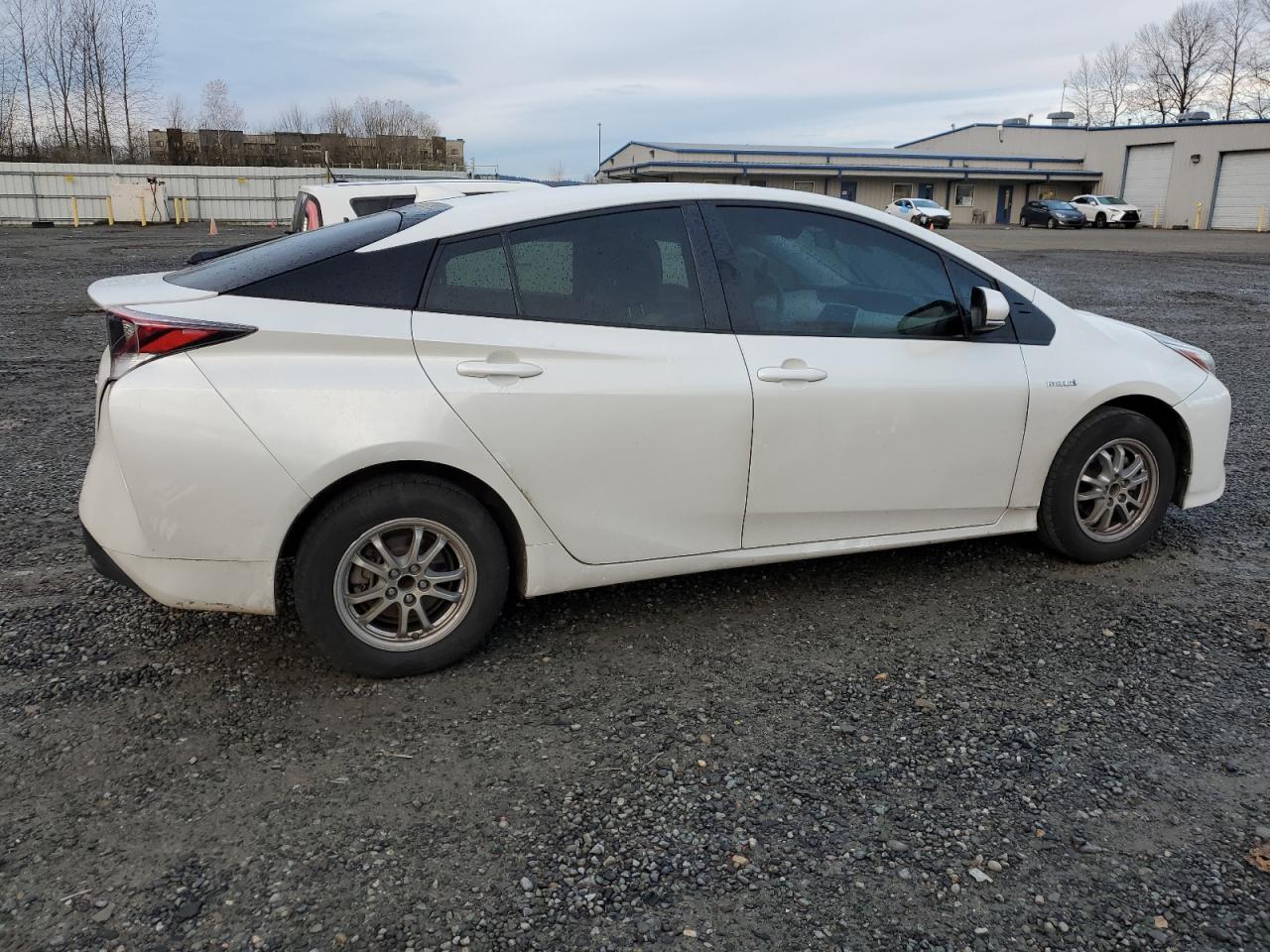 VIN JTDKBRFUXG3001070 2016 TOYOTA PRIUS no.3