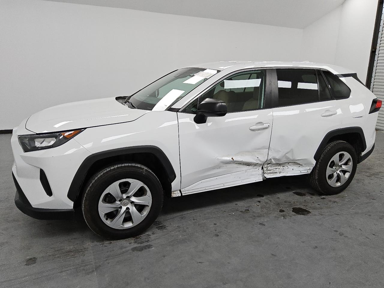 2022 Toyota RAV 4 - Image 1