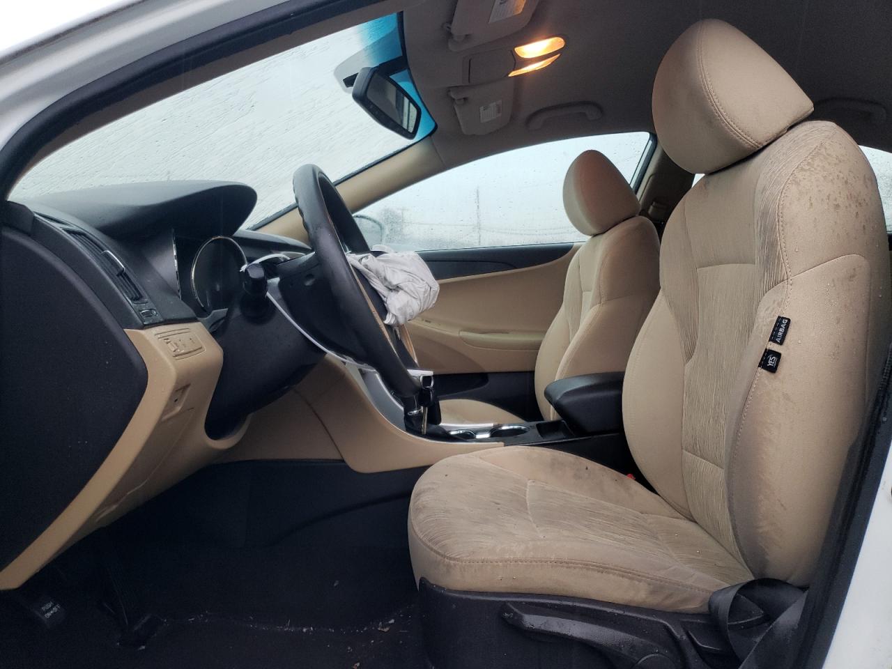 2013 Hyundai Sonata - Image 7