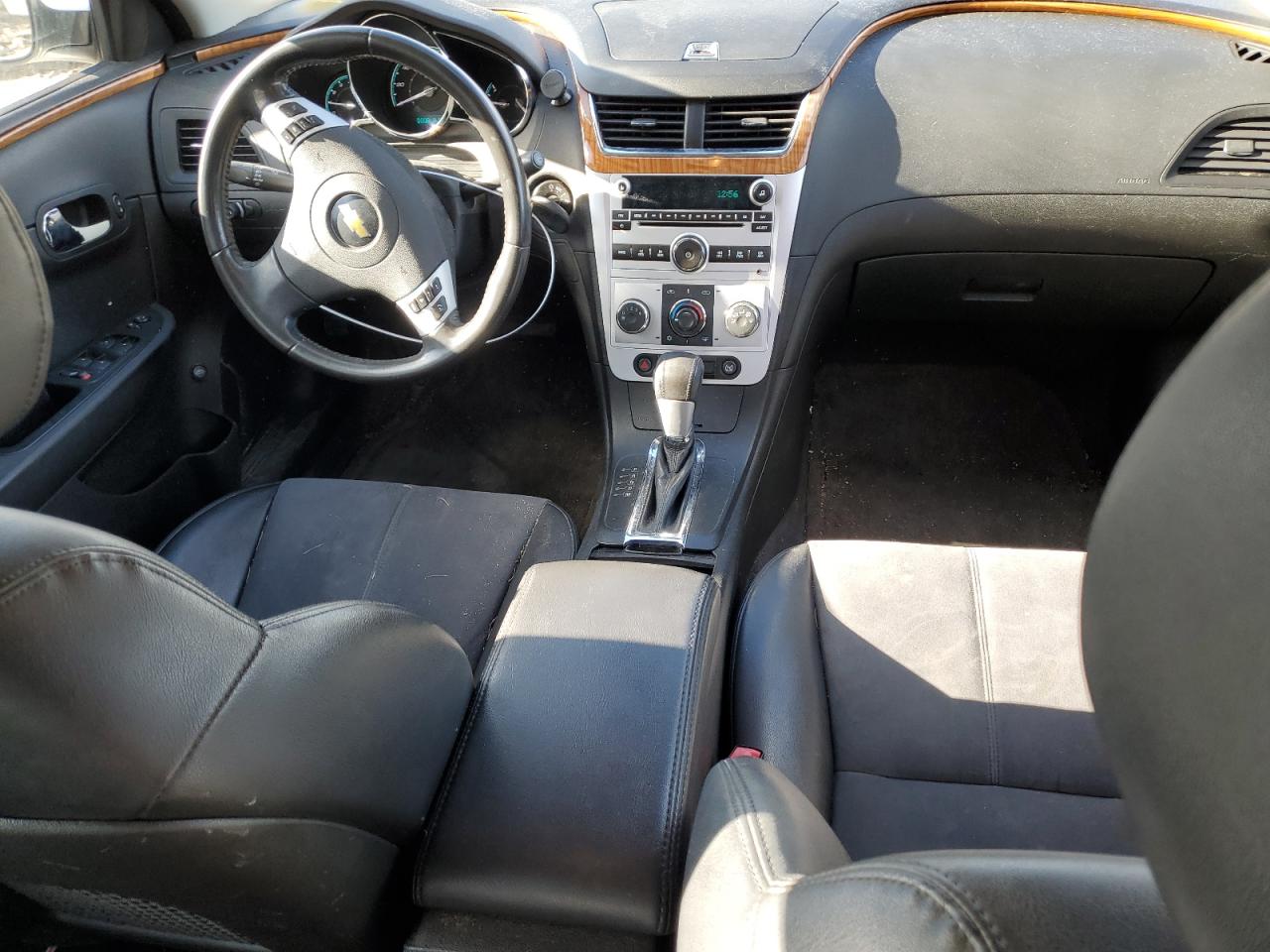 2011 Chevrolet Malibu - Image 8