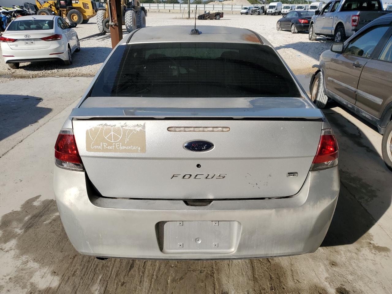 2009 Ford Focus Se VIN: 1FAHP32NX9W157947 Lot: 81695644