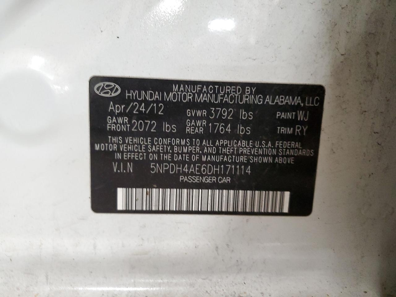 2013 Hyundai Elantra - Image 12