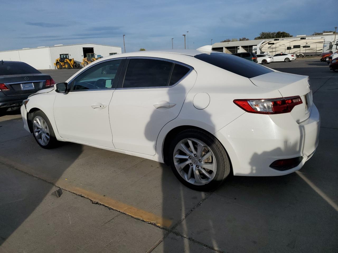 VIN 19UDE2F38GA004870 2016 ACURA ILX no.2