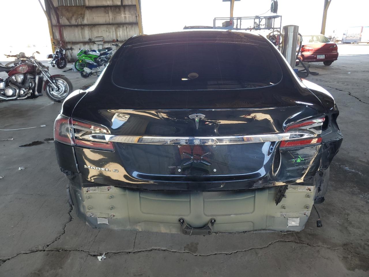 2017 Tesla Model S VIN: 5YJSA1E14HF212698 Lot: 81910594