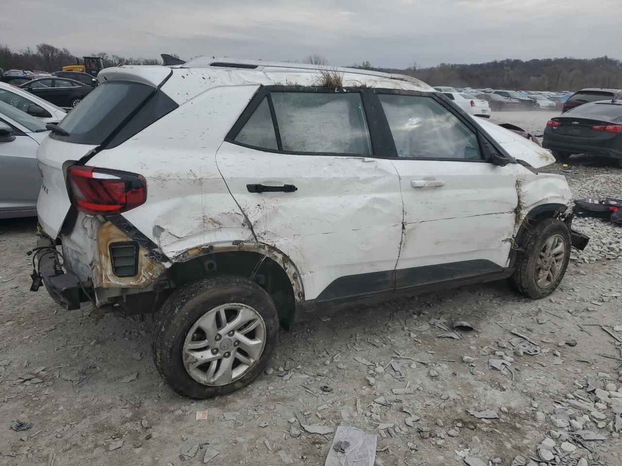 2020 Hyundai Venue - Image 3