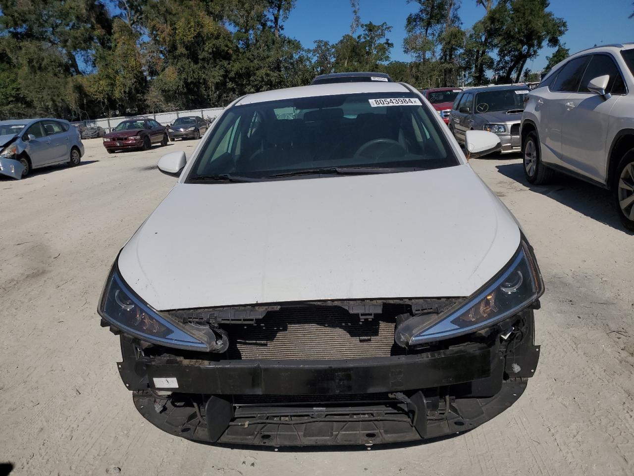 2019 Hyundai Elantra - Image 5