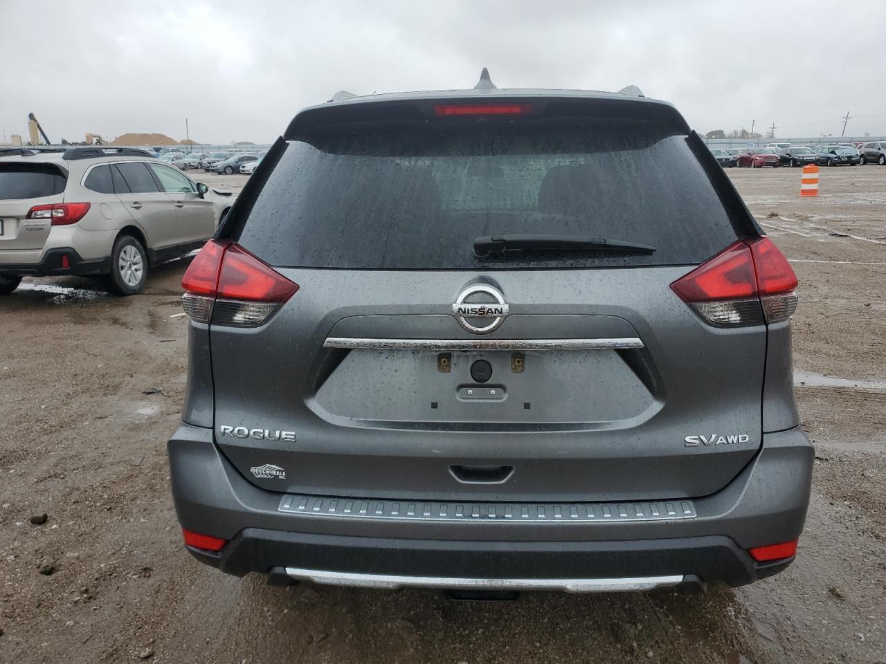 2017 Nissan Rogue Sv VIN: 5N1AT2MV3HC843404 Lot: 79489054