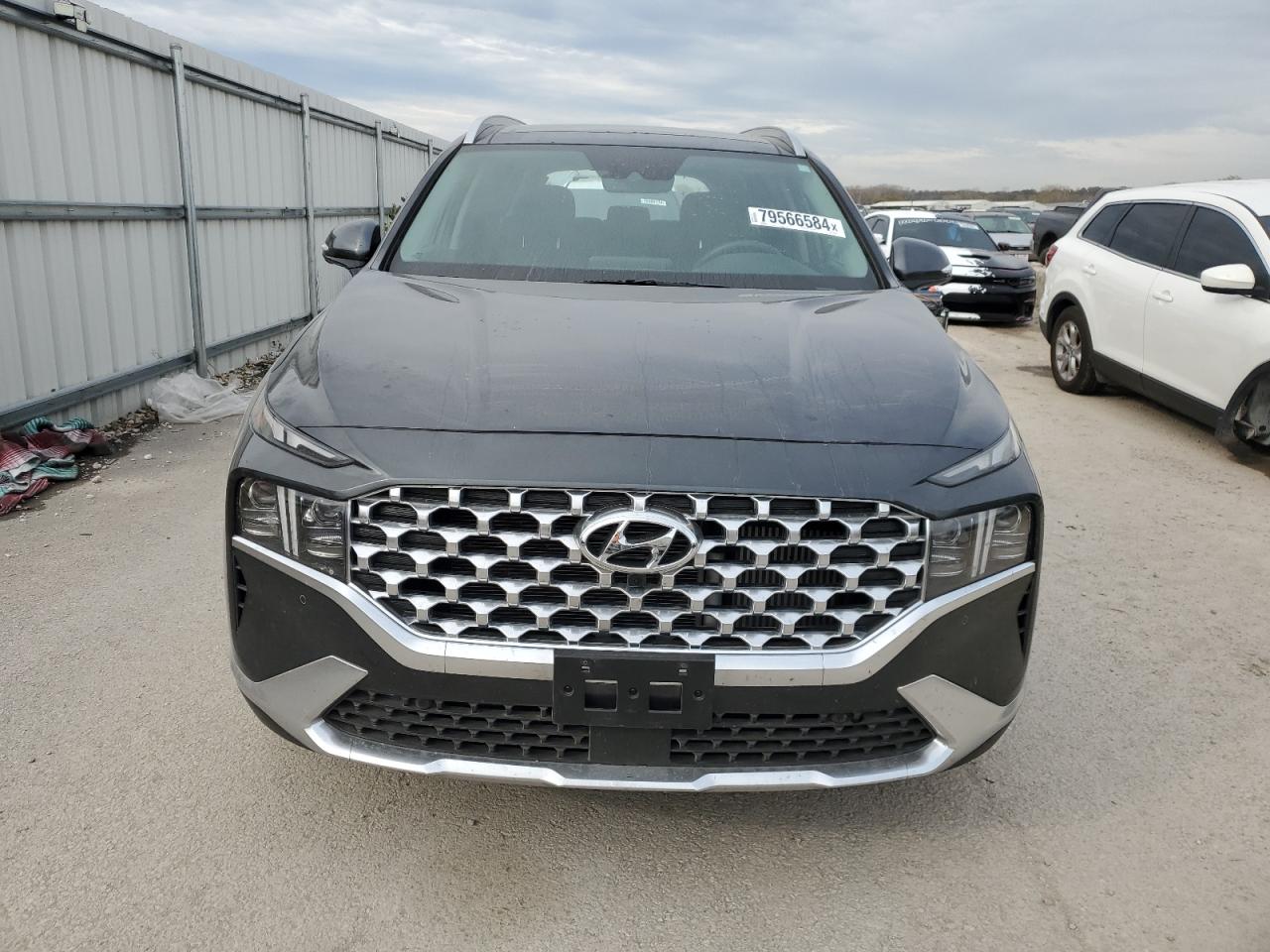 2023 Hyundai Santa Fe - Image 5