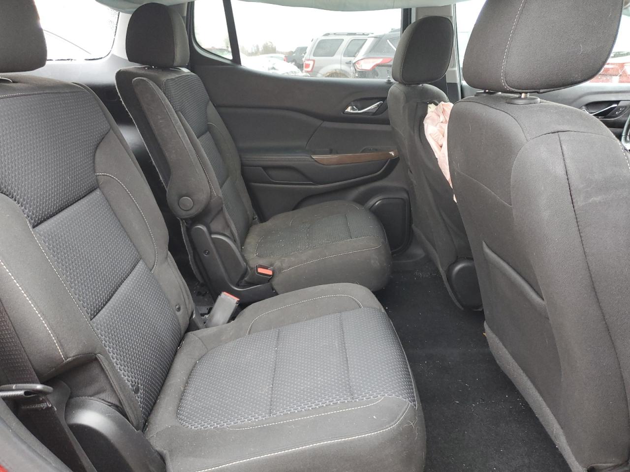 2020 GMC Acadia - Image 11
