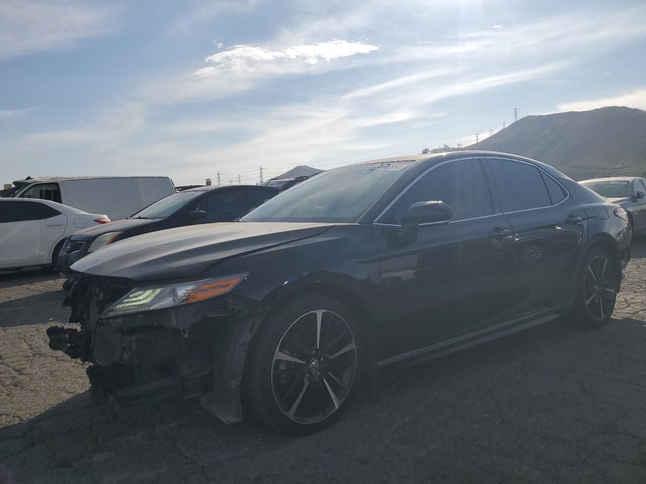 2018 TOYOTA CAMRY