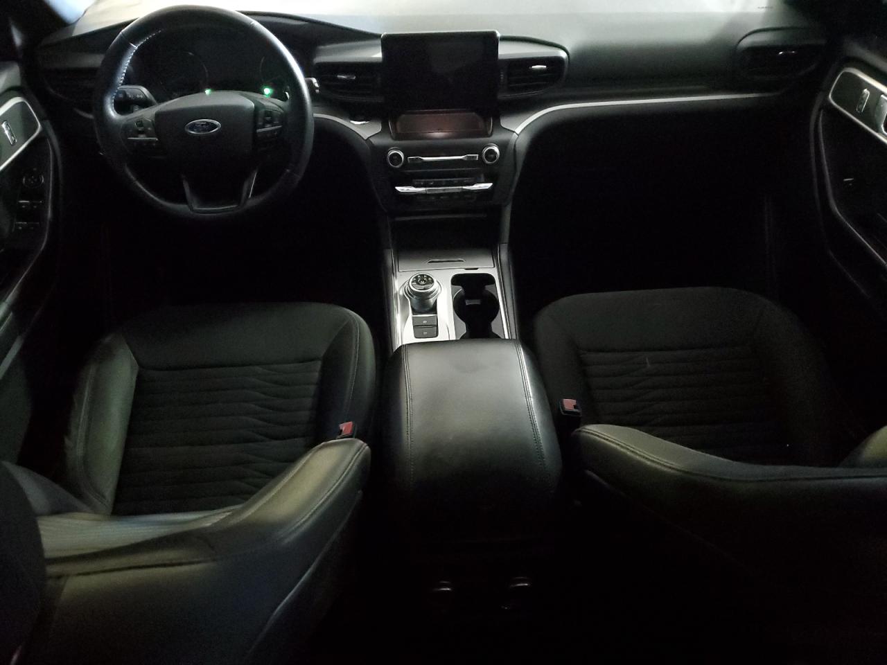 2020 Ford Explorer - Image 8