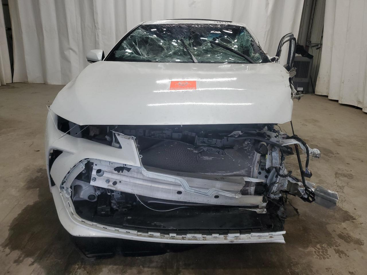 2019 Toyota Avalon - Image 5