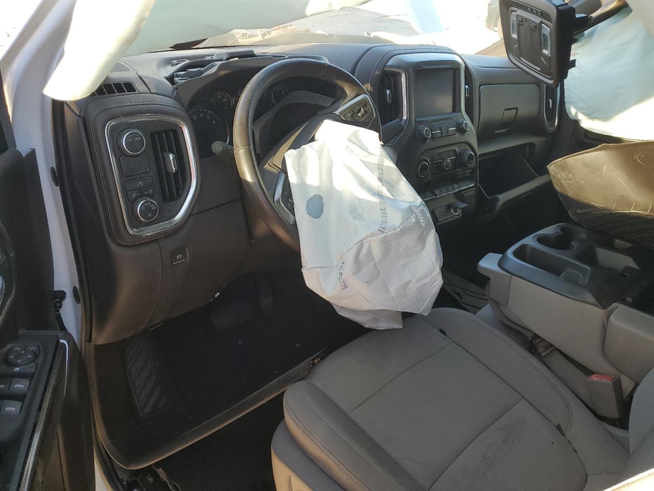 2020 Chevrolet Silverado - Image 8