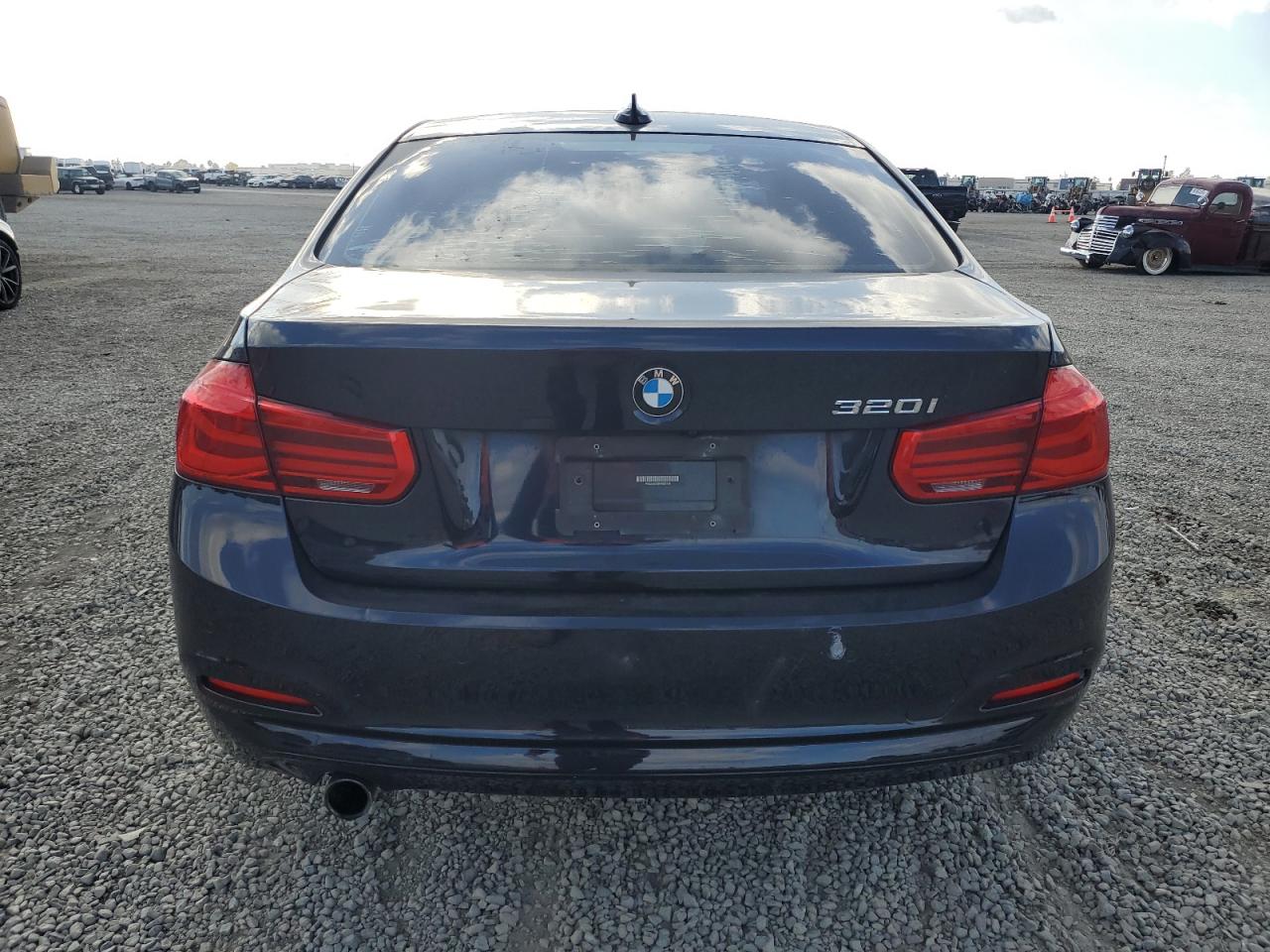 VIN WBA8A9C58HK620118 2017 BMW 3 SERIES no.6