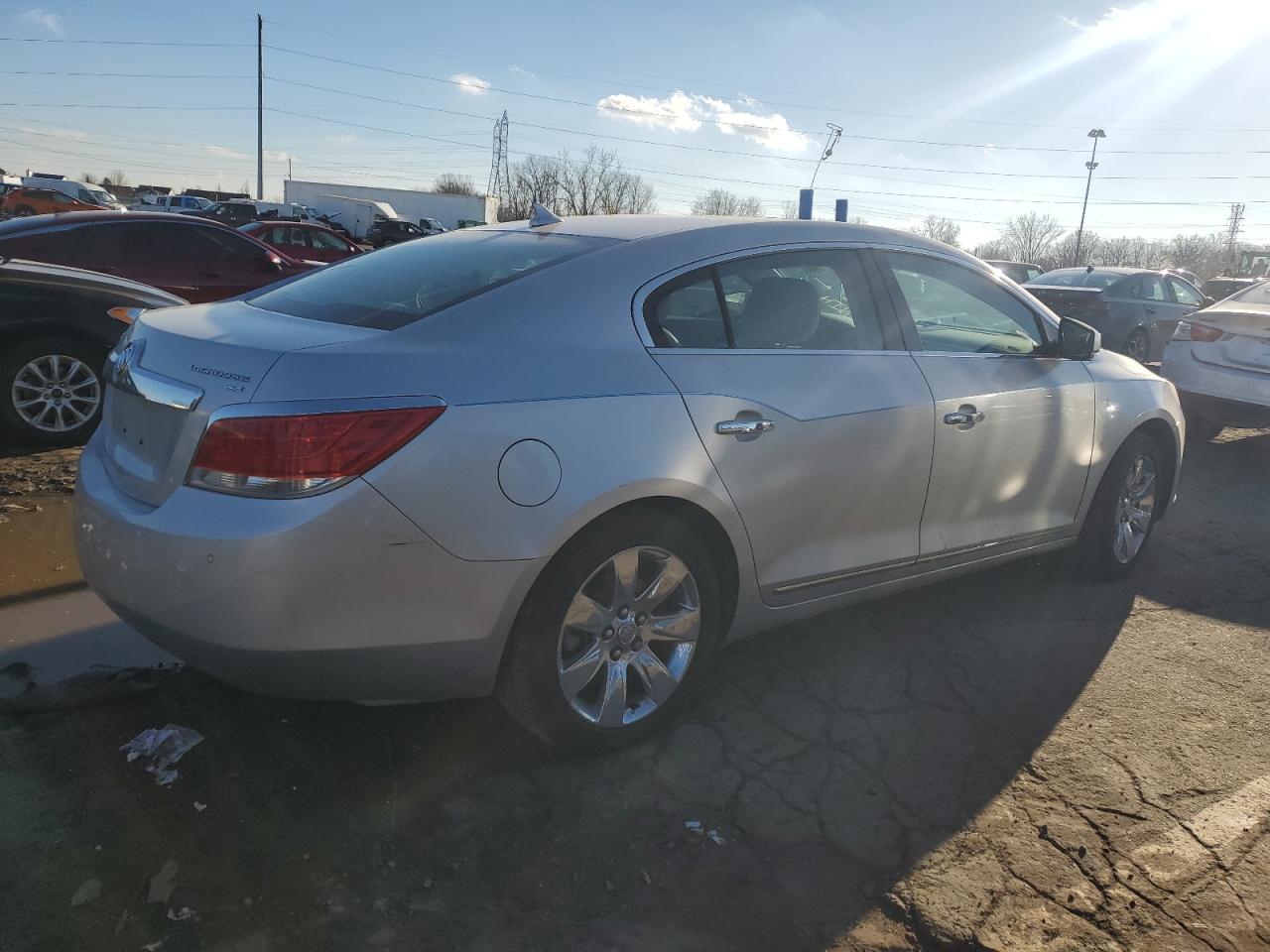 2010 Buick LaCrosse - Image 3