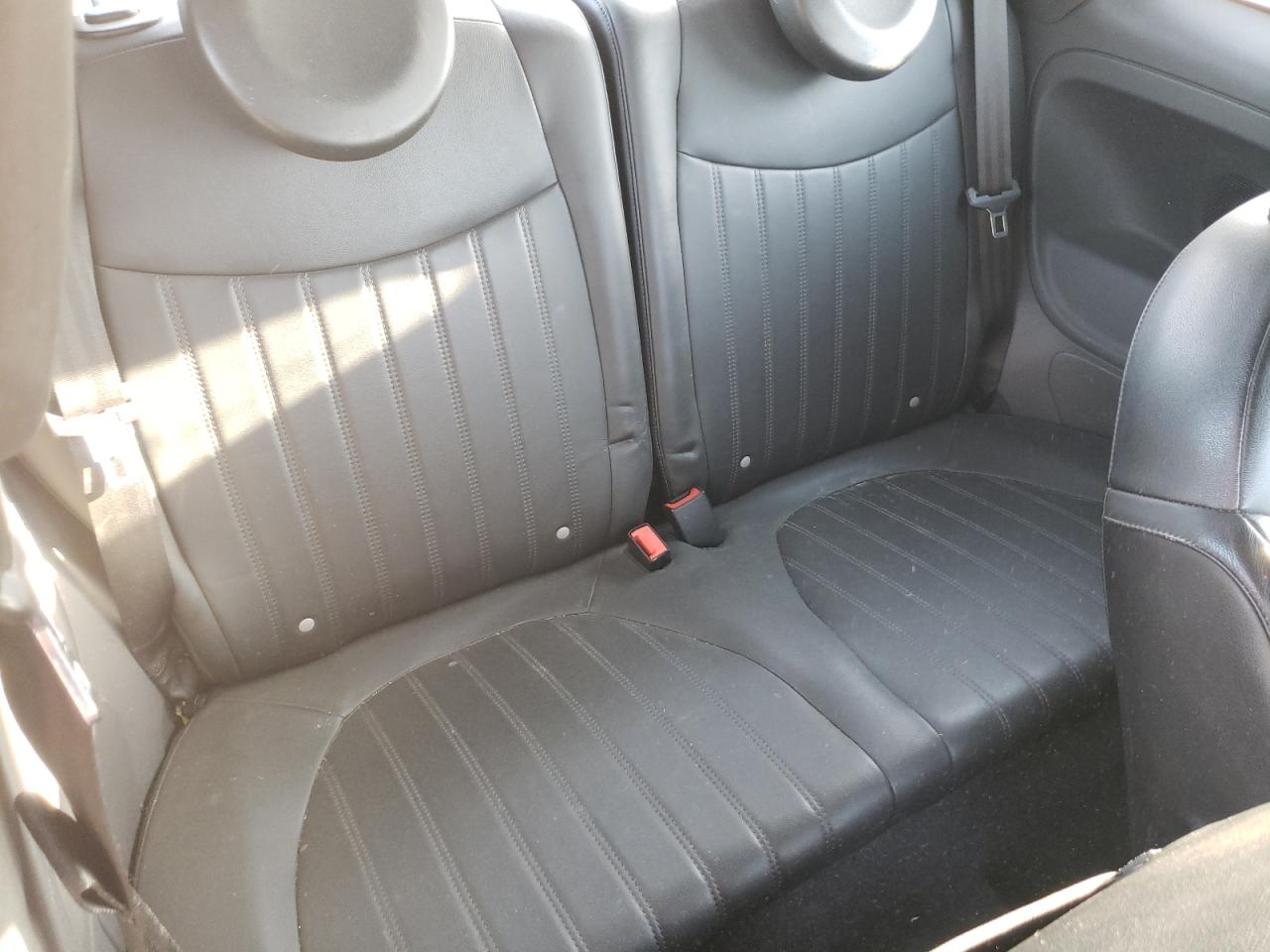 2015 Fiat 500 - Image 10