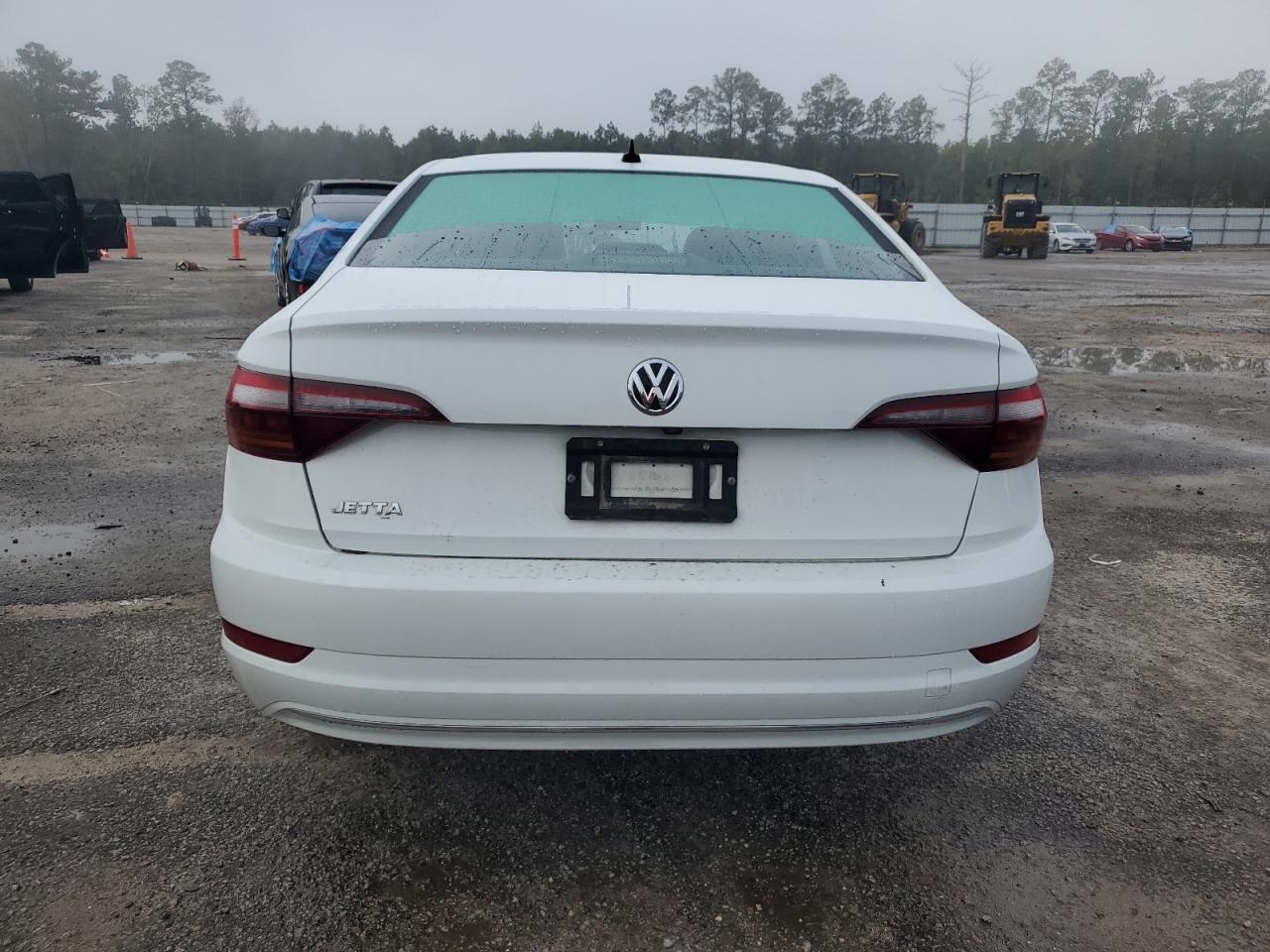 2019 Volkswagen Jetta - Image 6