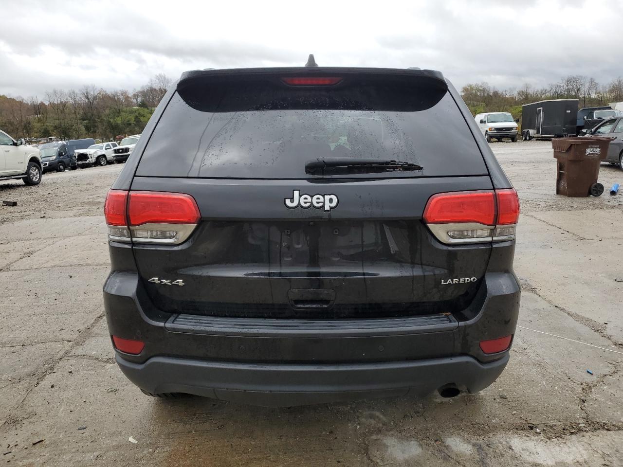 2017 Jeep Grand Cherokee - Image 6