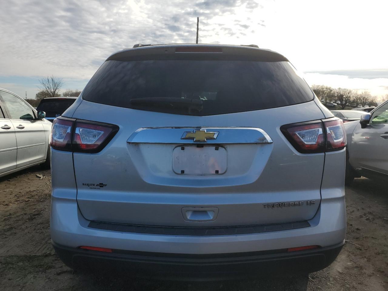 VIN 1GNKRFKD4FJ340392 2015 CHEVROLET TRAVERSE no.6