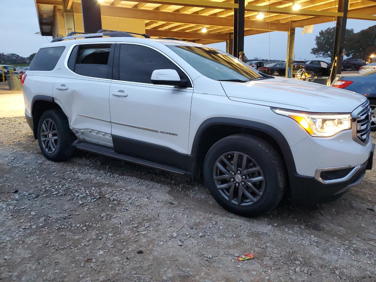 2019 GMC Acadia - Image 4