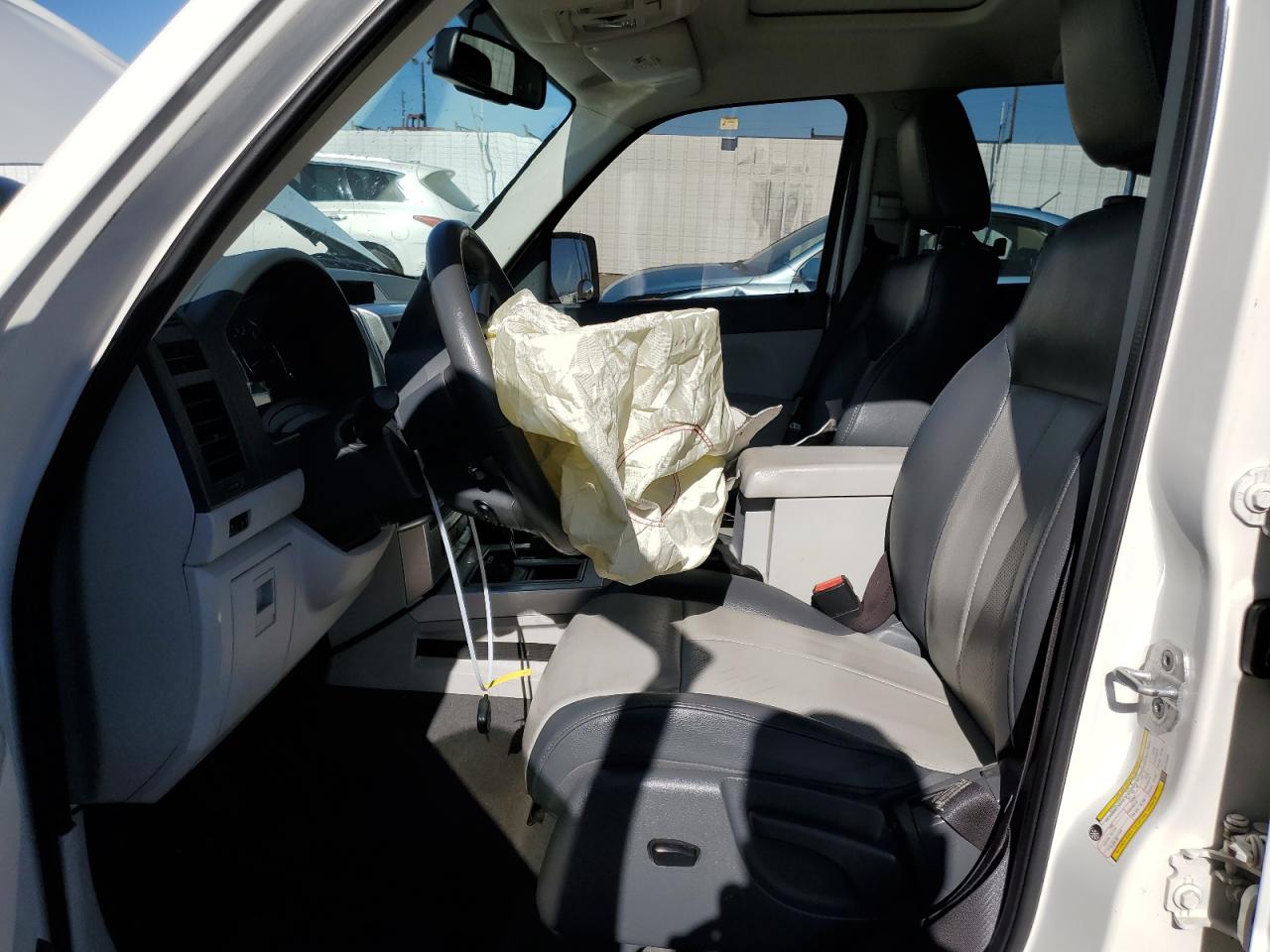 2008 Jeep Liberty (North America) - Image 7