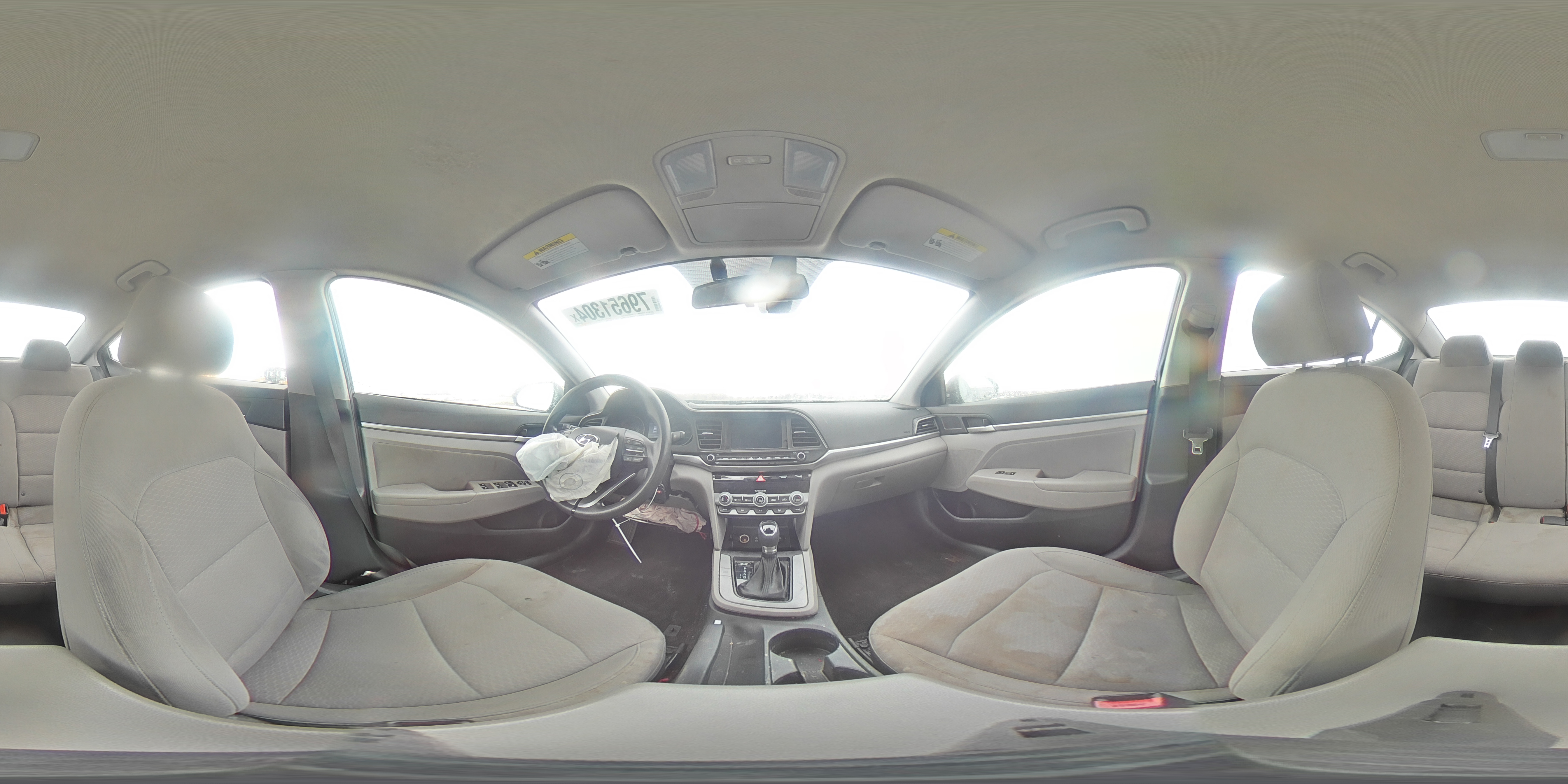 2020 Hyundai Elantra - Image 14