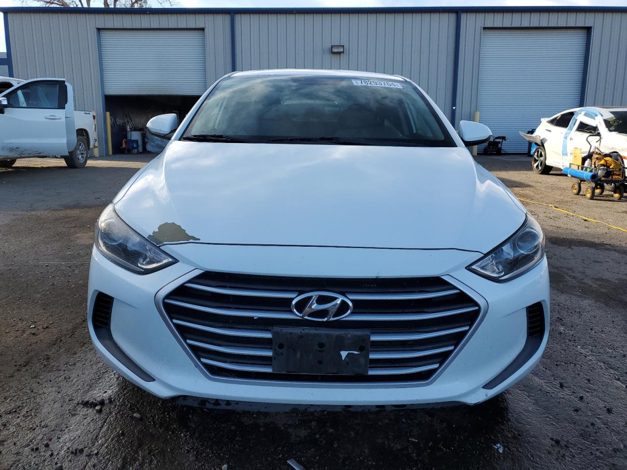 2017 Hyundai Elantra - Image 5
