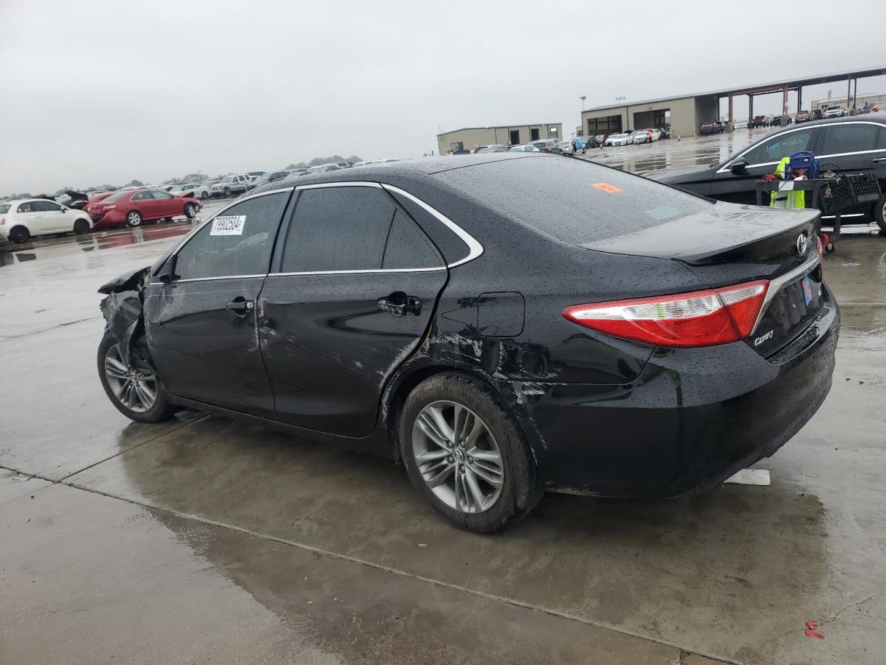 VIN 4T1BF1FK7GU164608 2016 TOYOTA CAMRY no.2