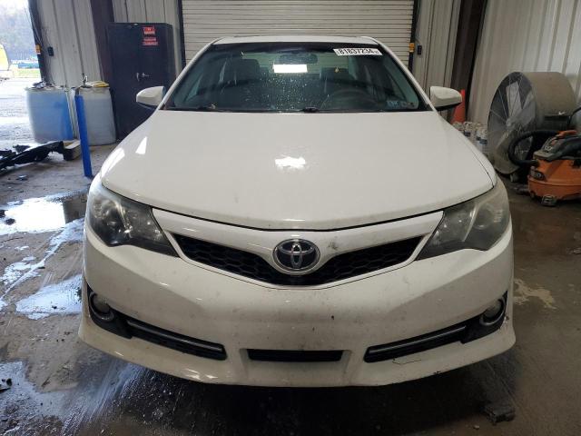  TOYOTA CAMRY 2013 Білий