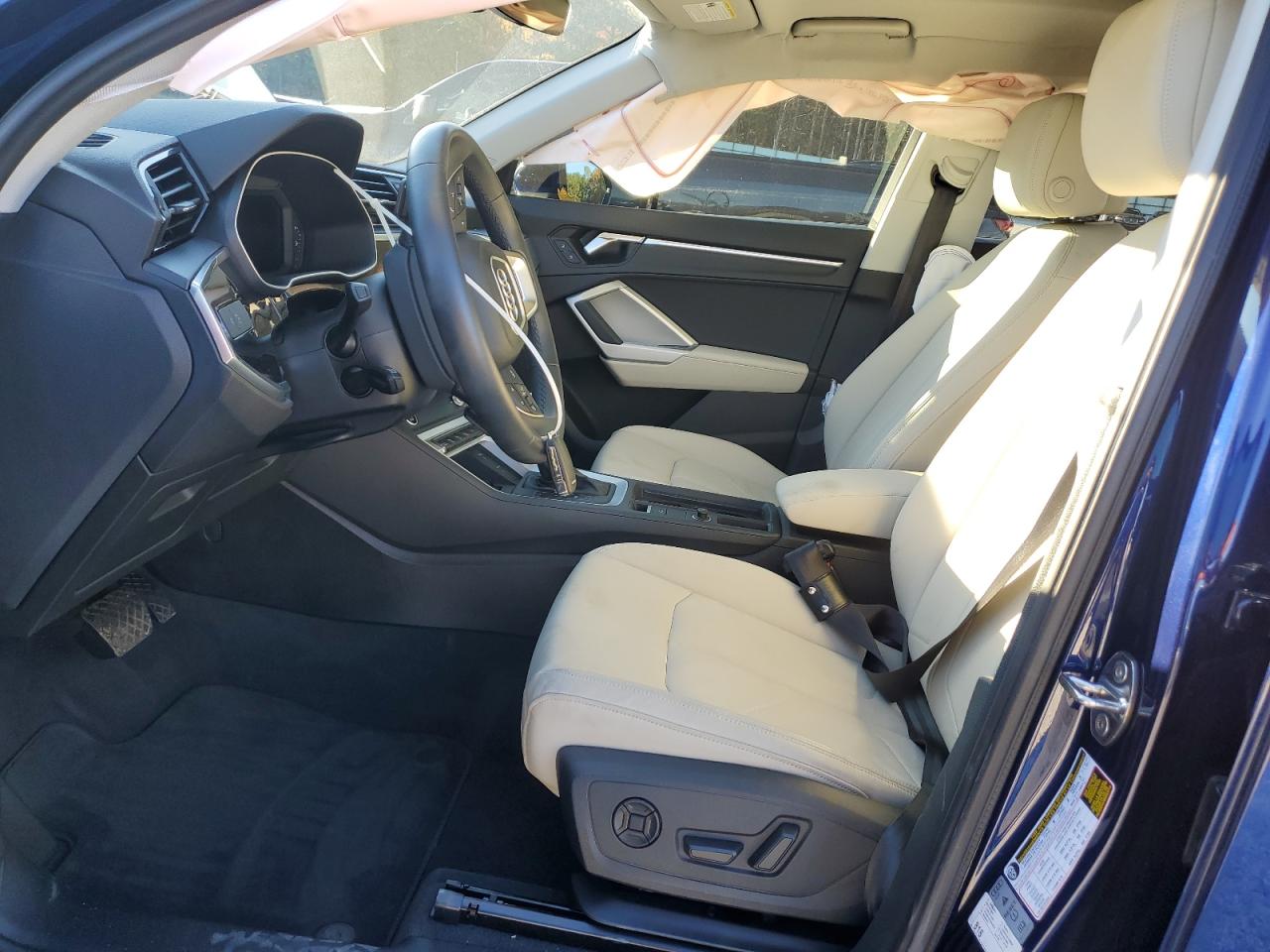 2023 Audi Q3 - Image 7