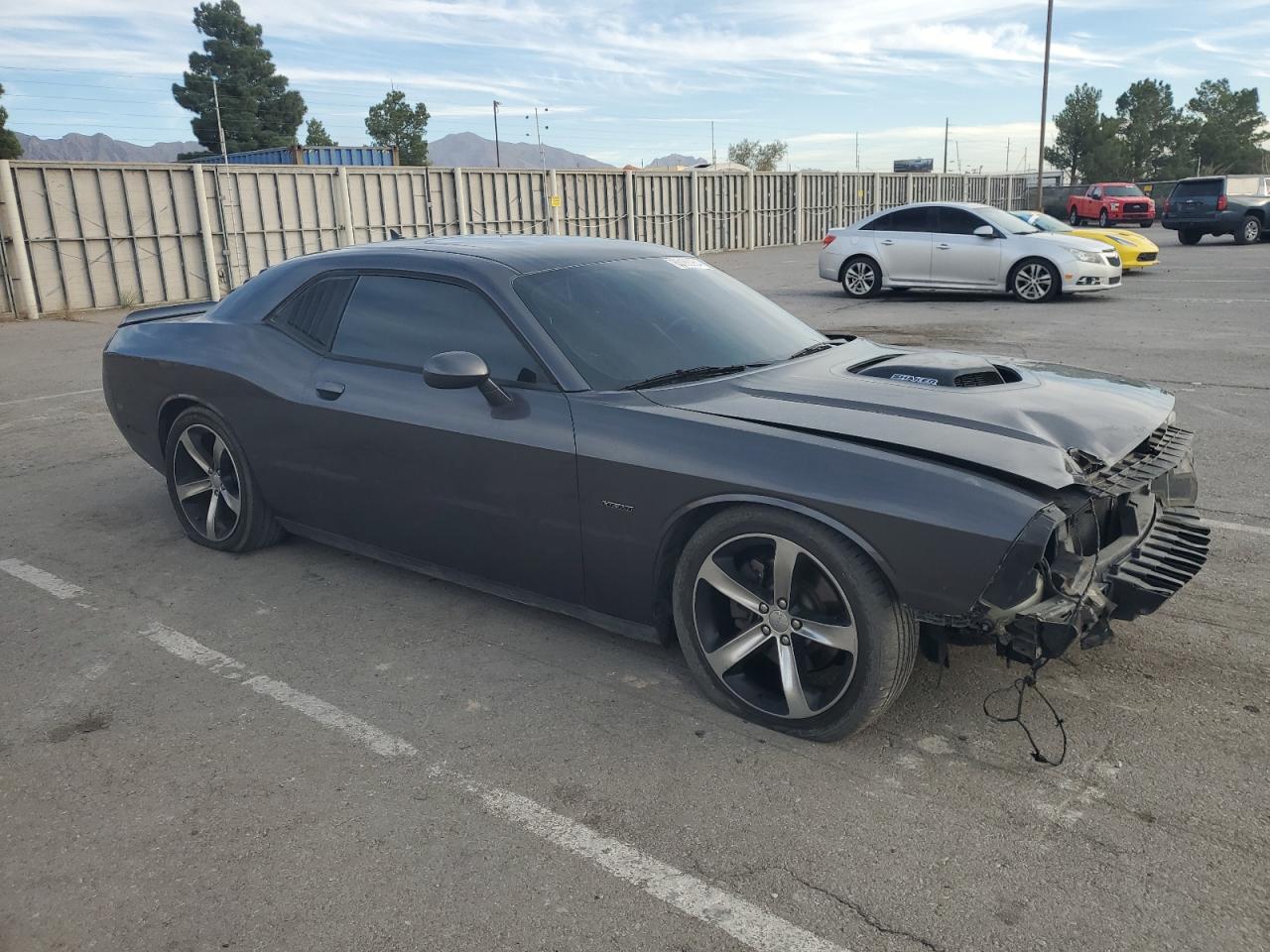 VIN 2C3CDZBT9GH164726 2016 DODGE CHALLENGER no.4