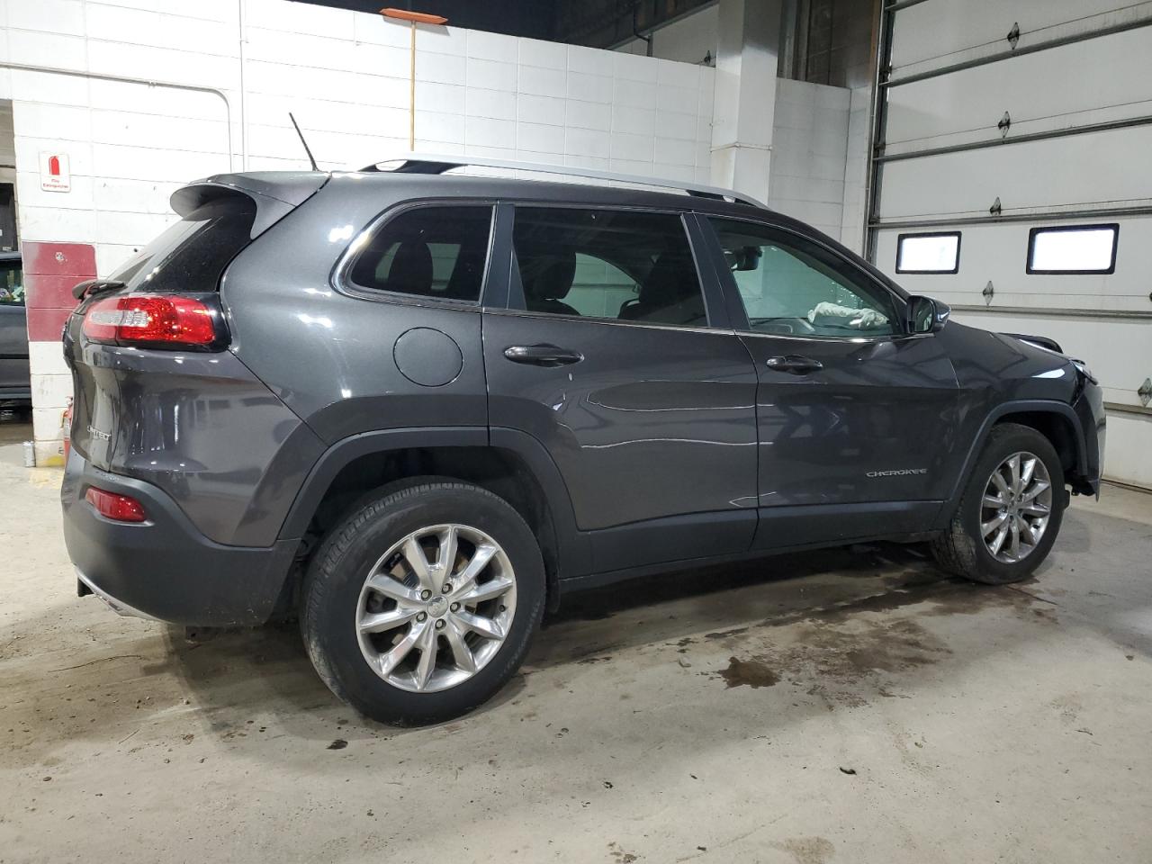 2017 Jeep Grand Cherokee - Image 3