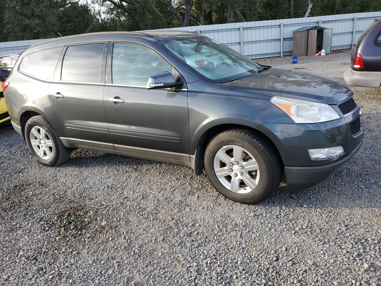 2011 Chevrolet Traverse - Image 4