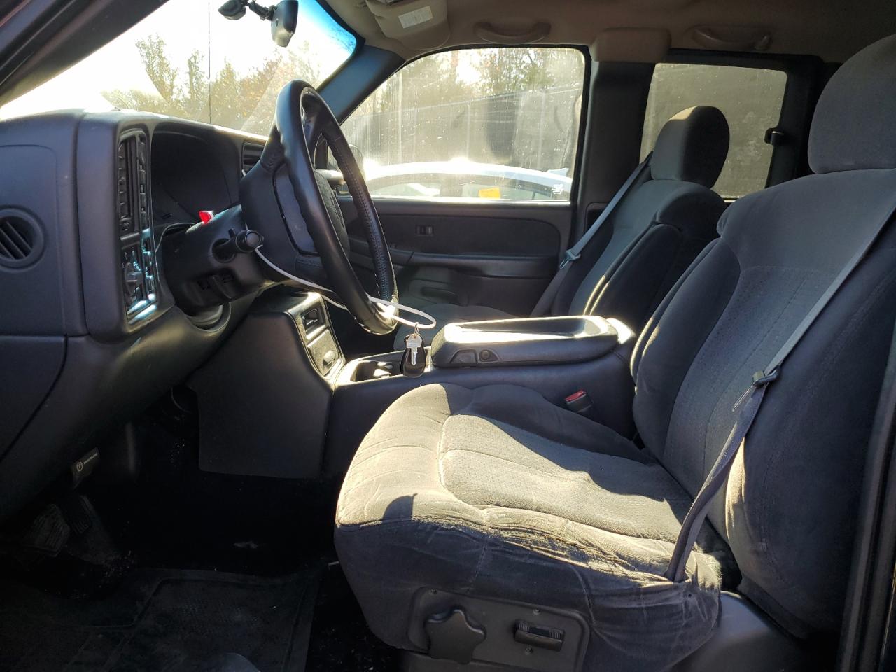 2002 Chevrolet Silverado - Image 7