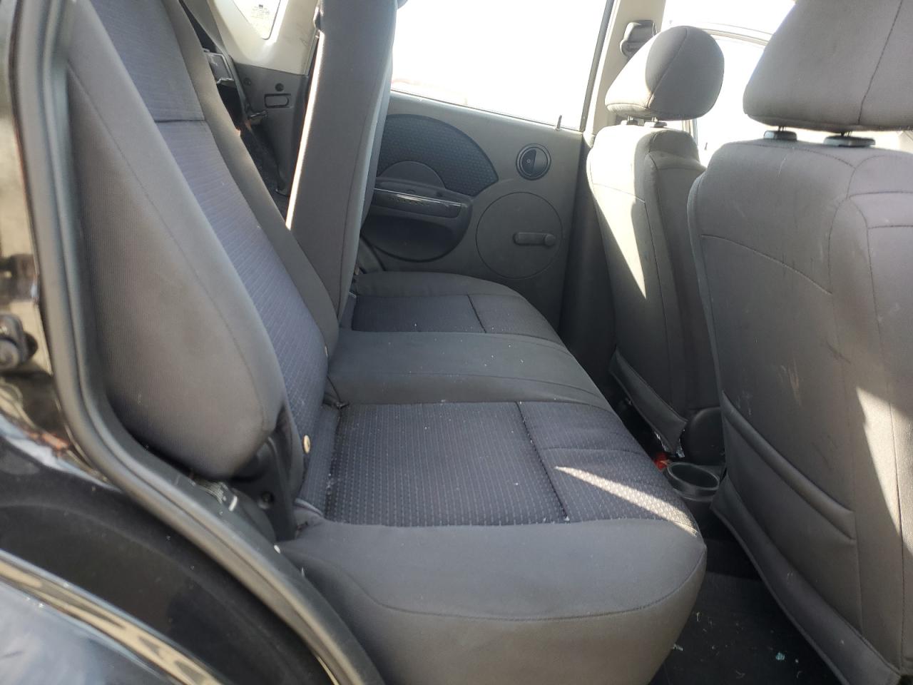2006 Chevrolet Aveo - Image 10