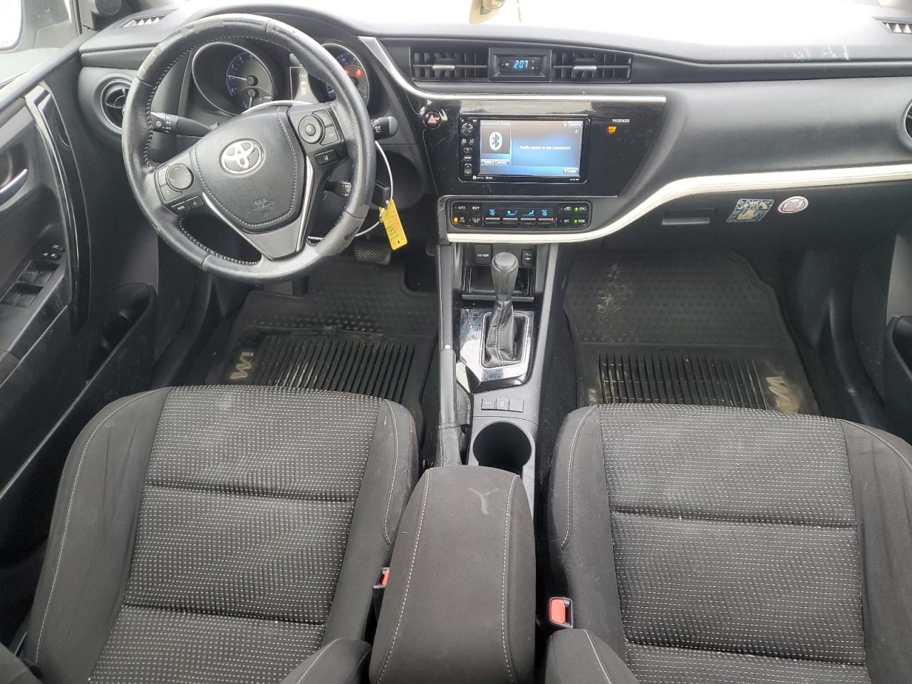 2017 Toyota Corolla - Image 8