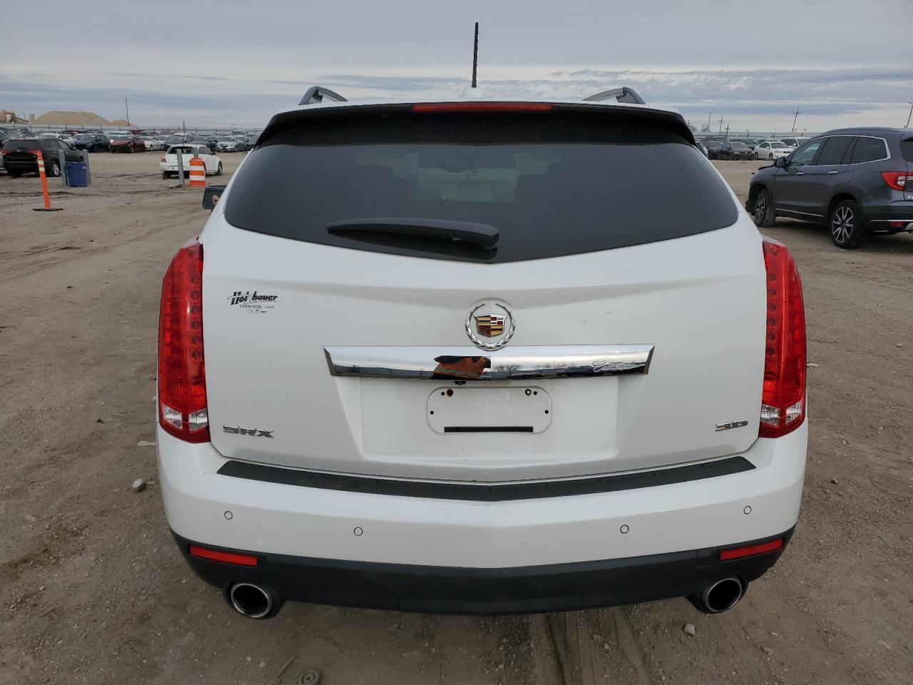 2016 Cadillac SRX - Image 6