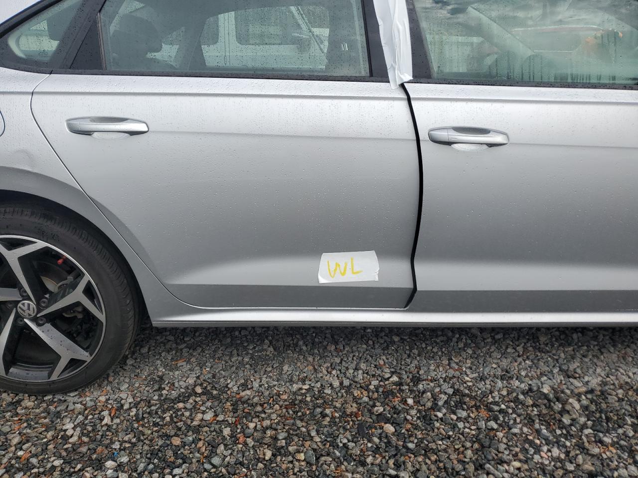 2020 Volkswagen Passat - Image 12