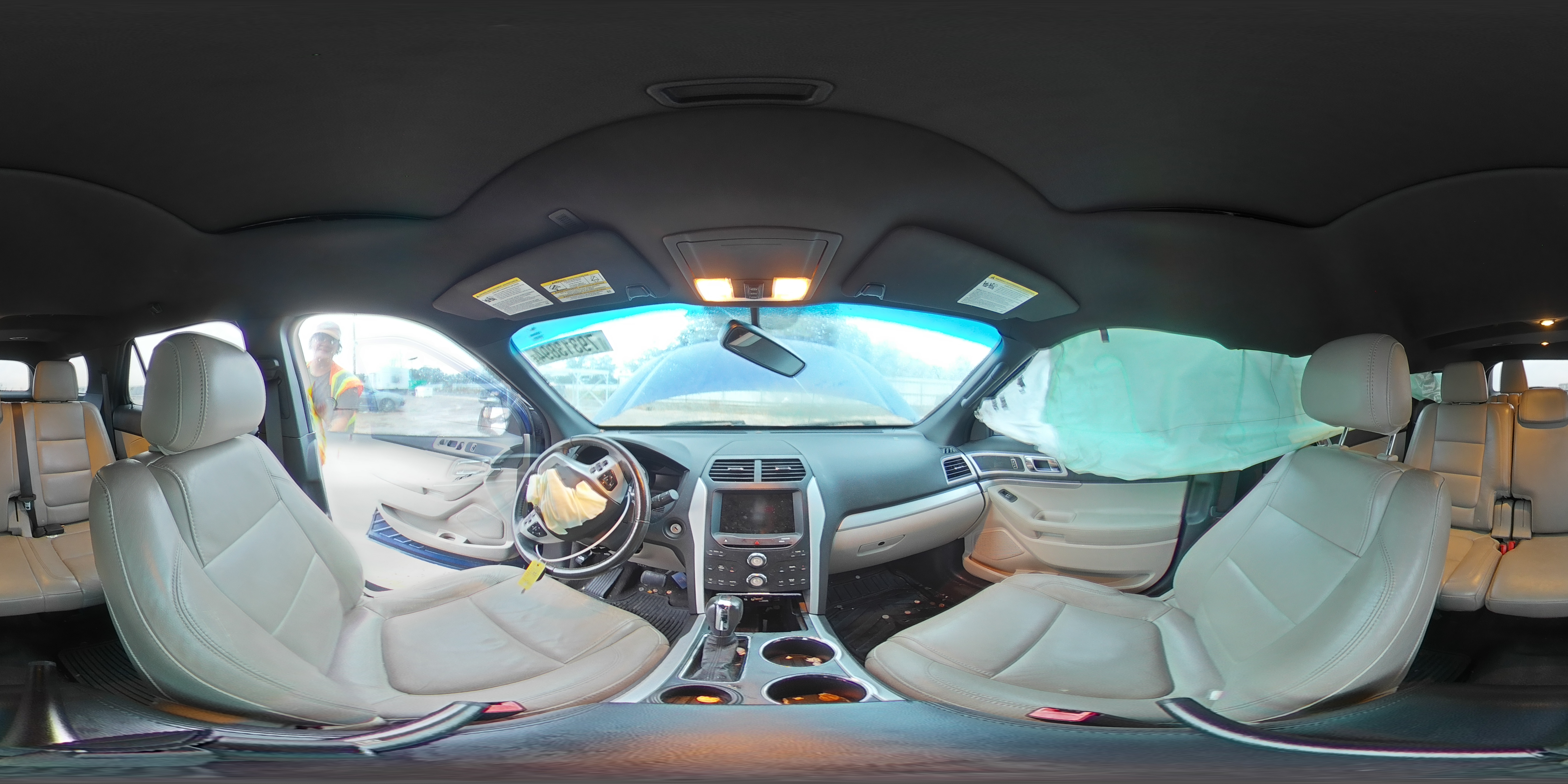 2013 Ford Explorer - Image 13