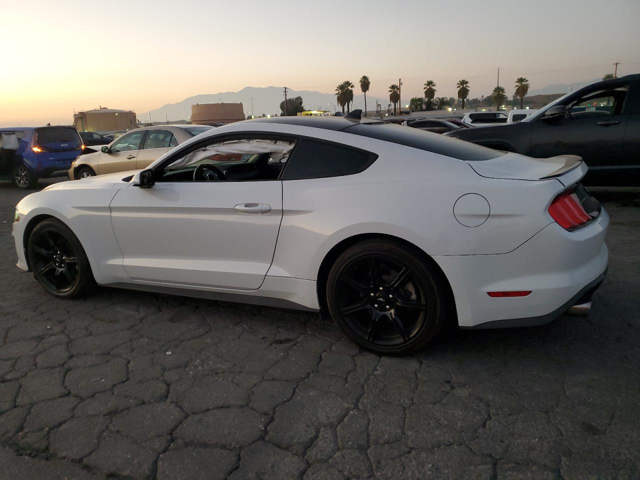 2020 Ford Mustang - Image 2