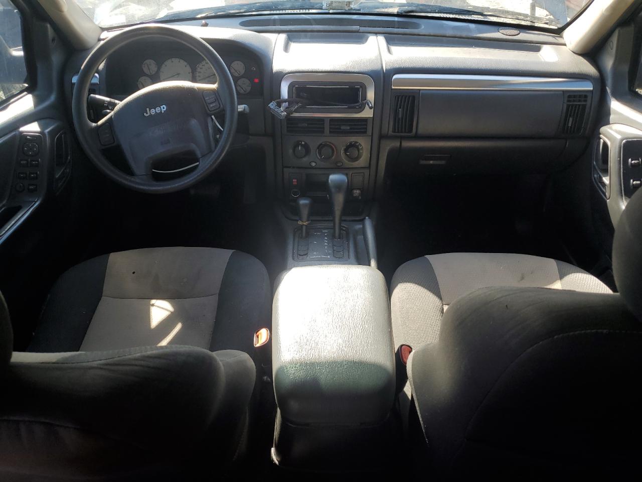 2004 Jeep Grand Cherokee - Image 8