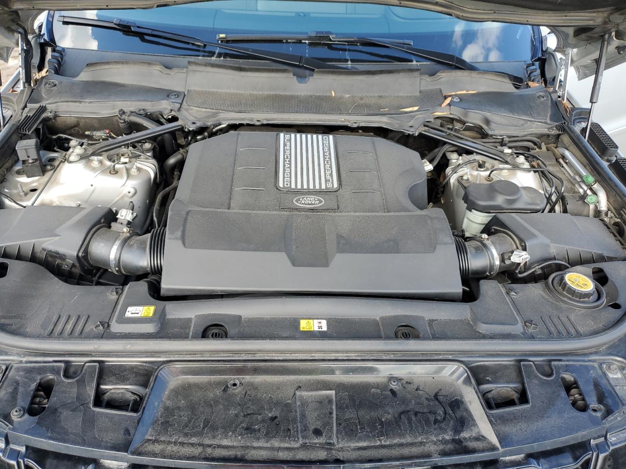2019 Land Rover Range Rover - Image 14