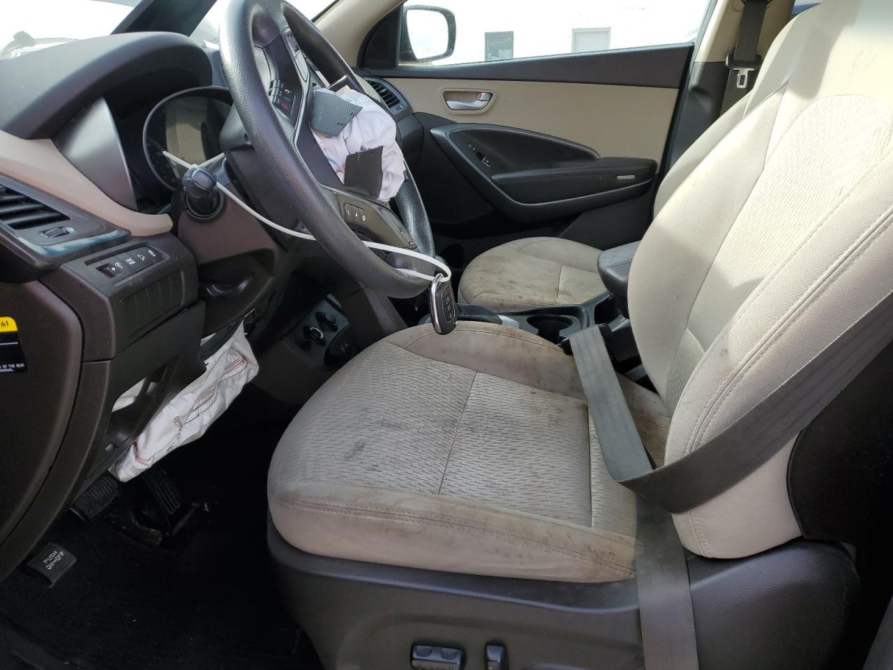 2017 Hyundai Santa Fe - Image 7