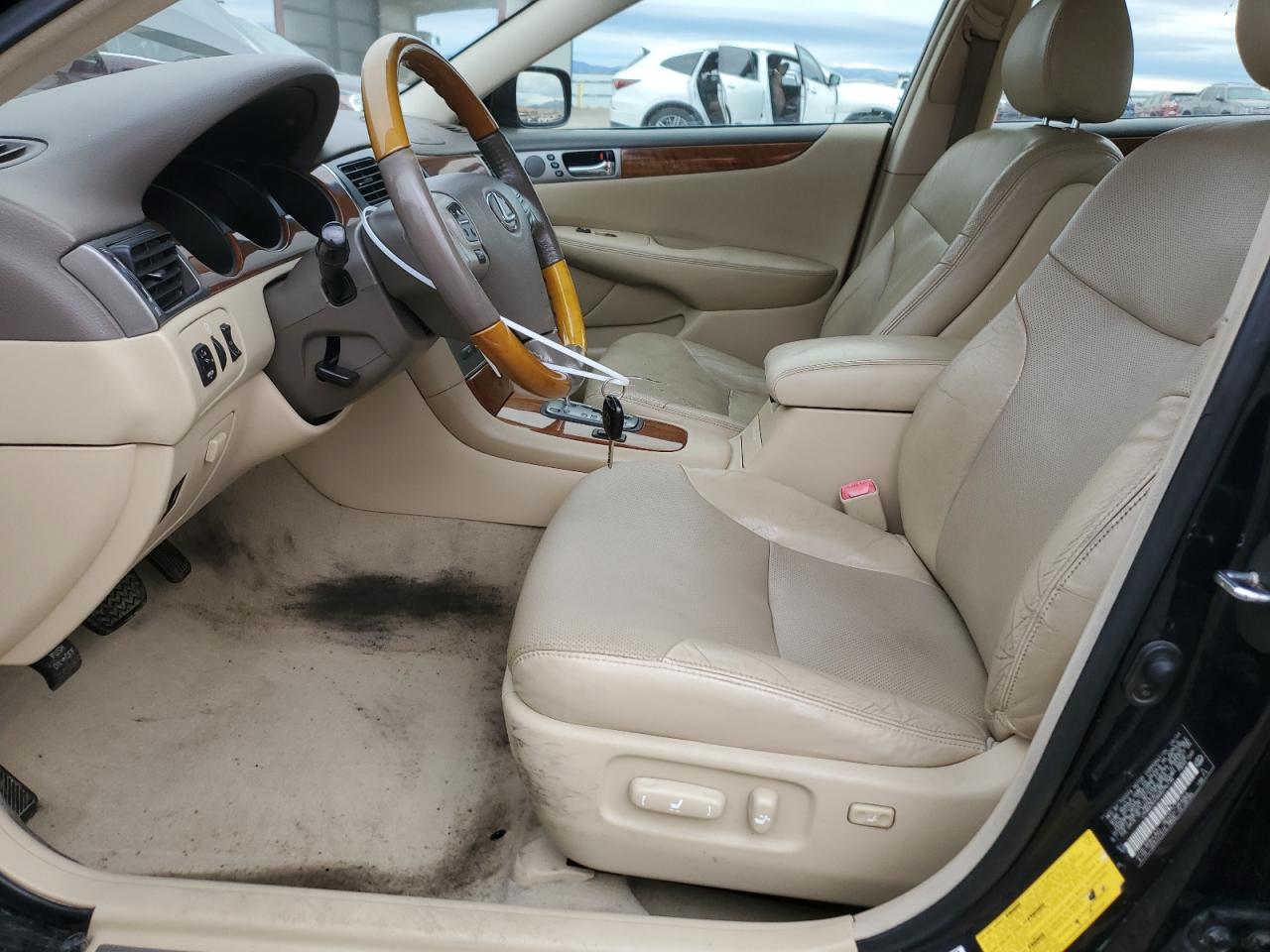 2005 Lexus ES - Image 7