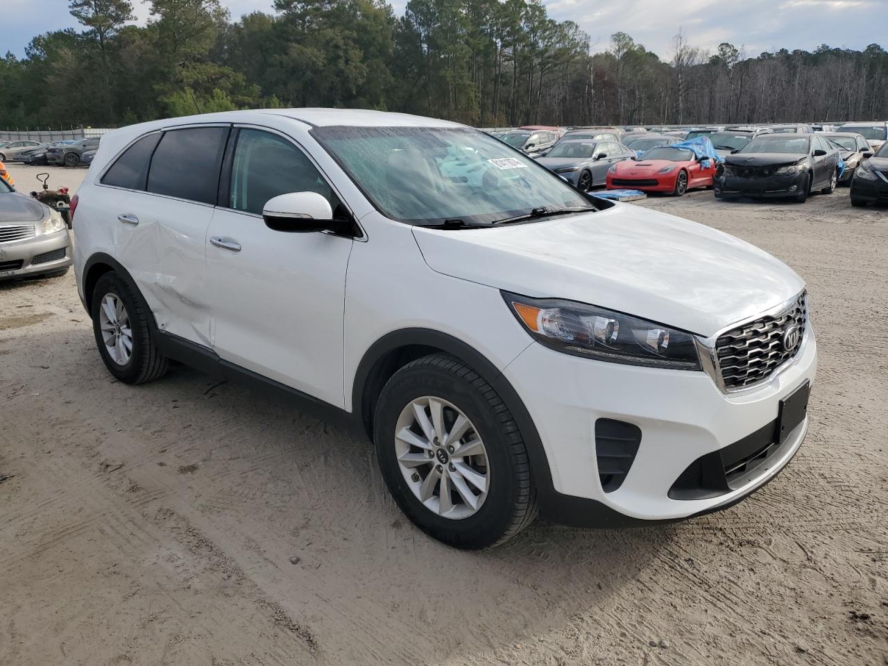 2019 Kia Sorento - Image 4