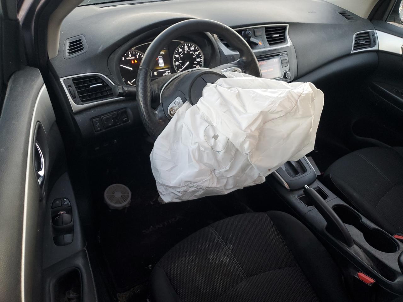 2018 Nissan Sentra - Image 8