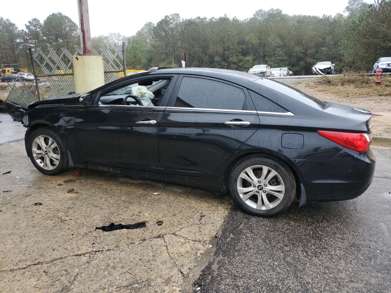 2013 Hyundai Sonata - Image 2