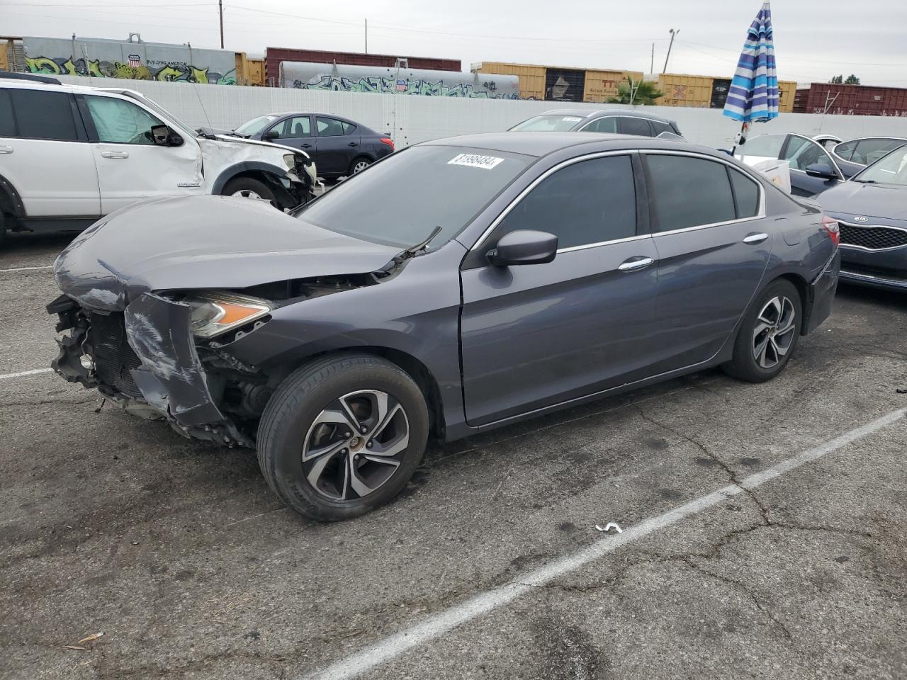 VIN 1HGCR2F37HA163266 2017 HONDA ACCORD no.1