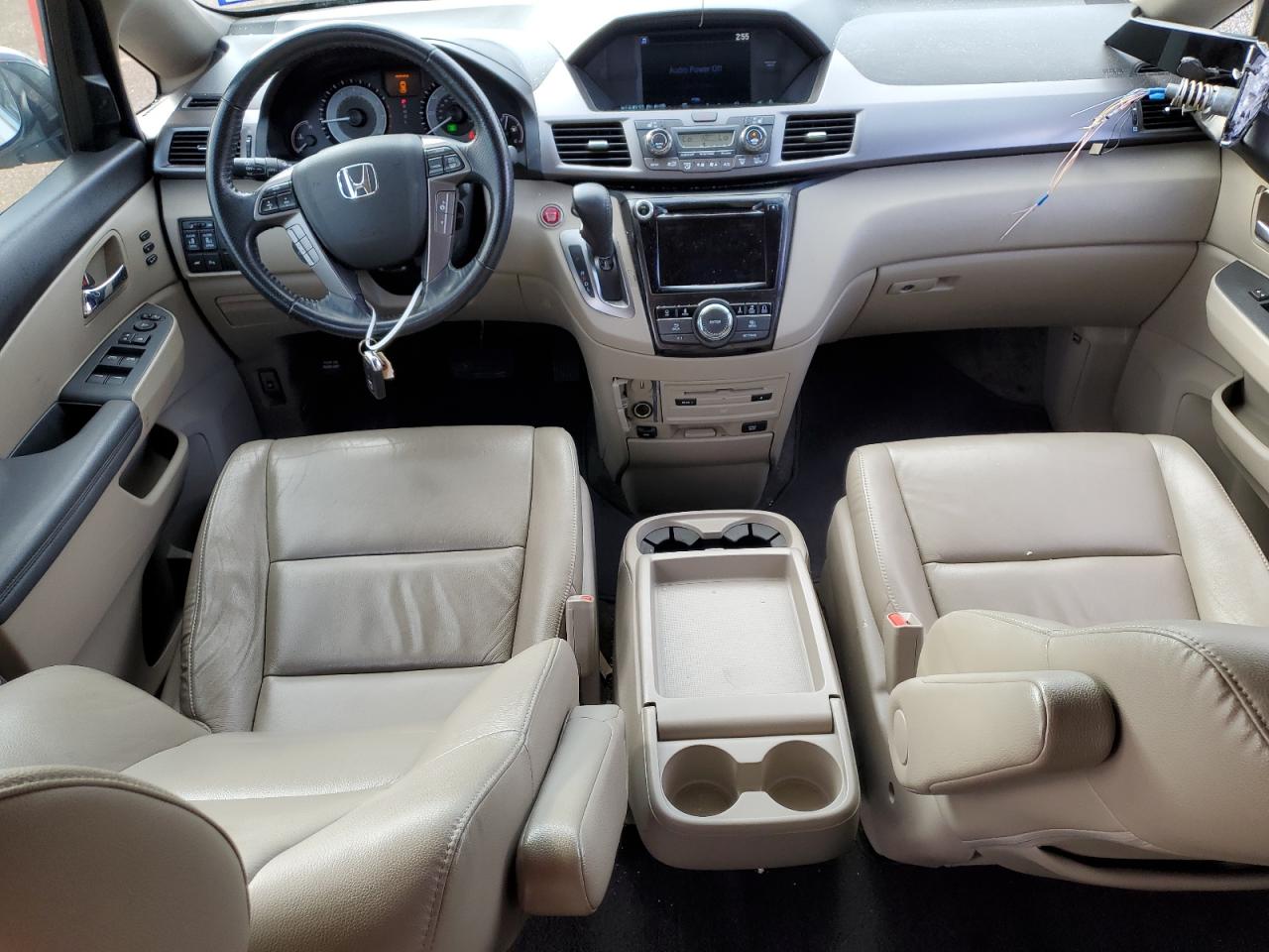 2015 Honda Odyssey - Image 8